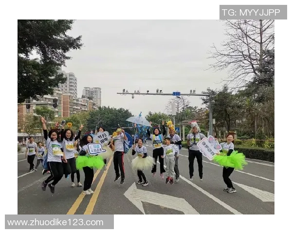 广州街舞队在城市马拉松中的逆袭之旅展现青春活力与团队精神 广州街舞队在城市马拉松中的逆袭之旅展现青春活力与团队精神