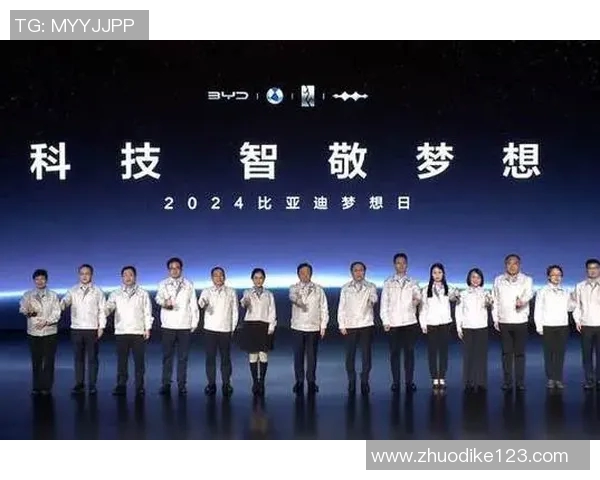 上海乒乓球队中路突破革新引领乒坛新潮流与未来发展展望 上海乒乓球队中路突破革新引领乒坛新潮流与未来发展展望