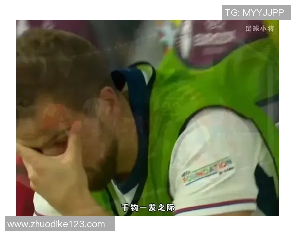 足球明星挑战极限生活吃树皮视频引发网友热议